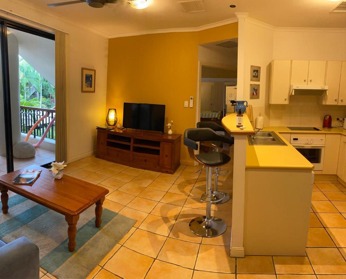 פורט דוגלאס Tropical One Bedroom Apartment At The Mediterranean מראה חיצוני תמונה